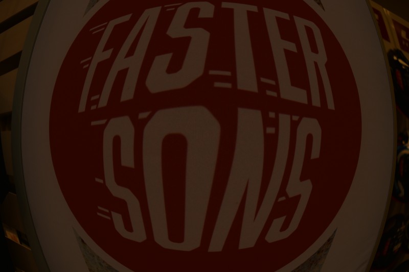 “Van que vuelan”.