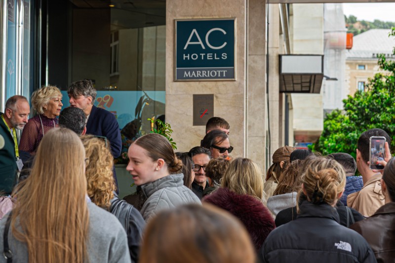 A las puertas del AC Palacio