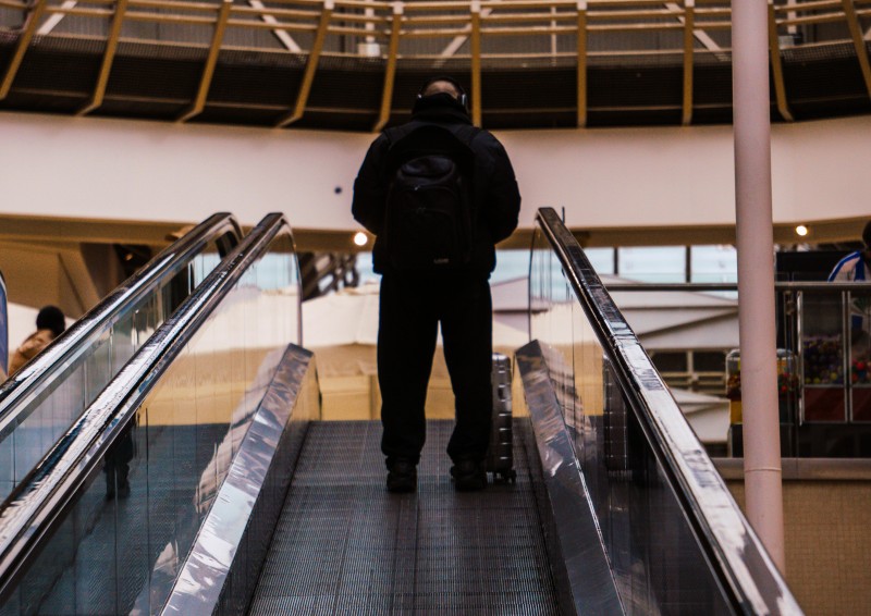 No me voy sin el regalo