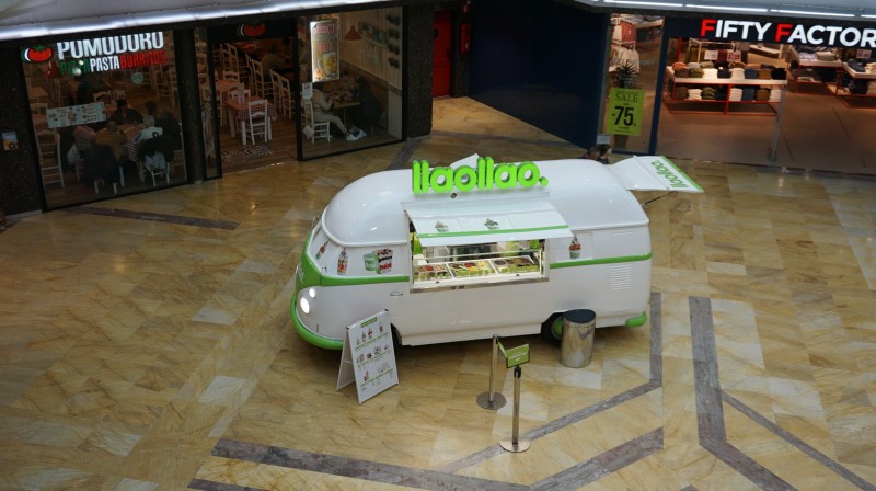 En invierno también se toman helados en Málaga.