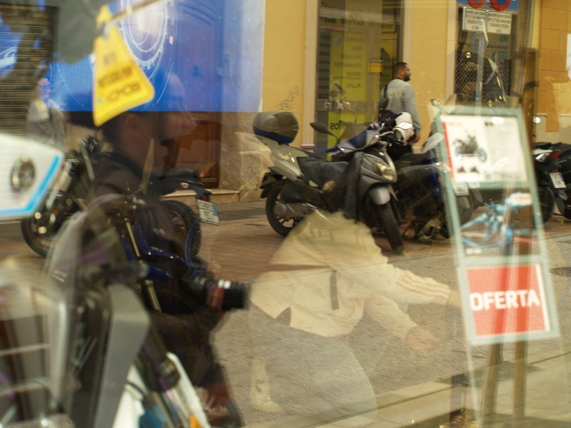 Motos ¿dentro o fuera?