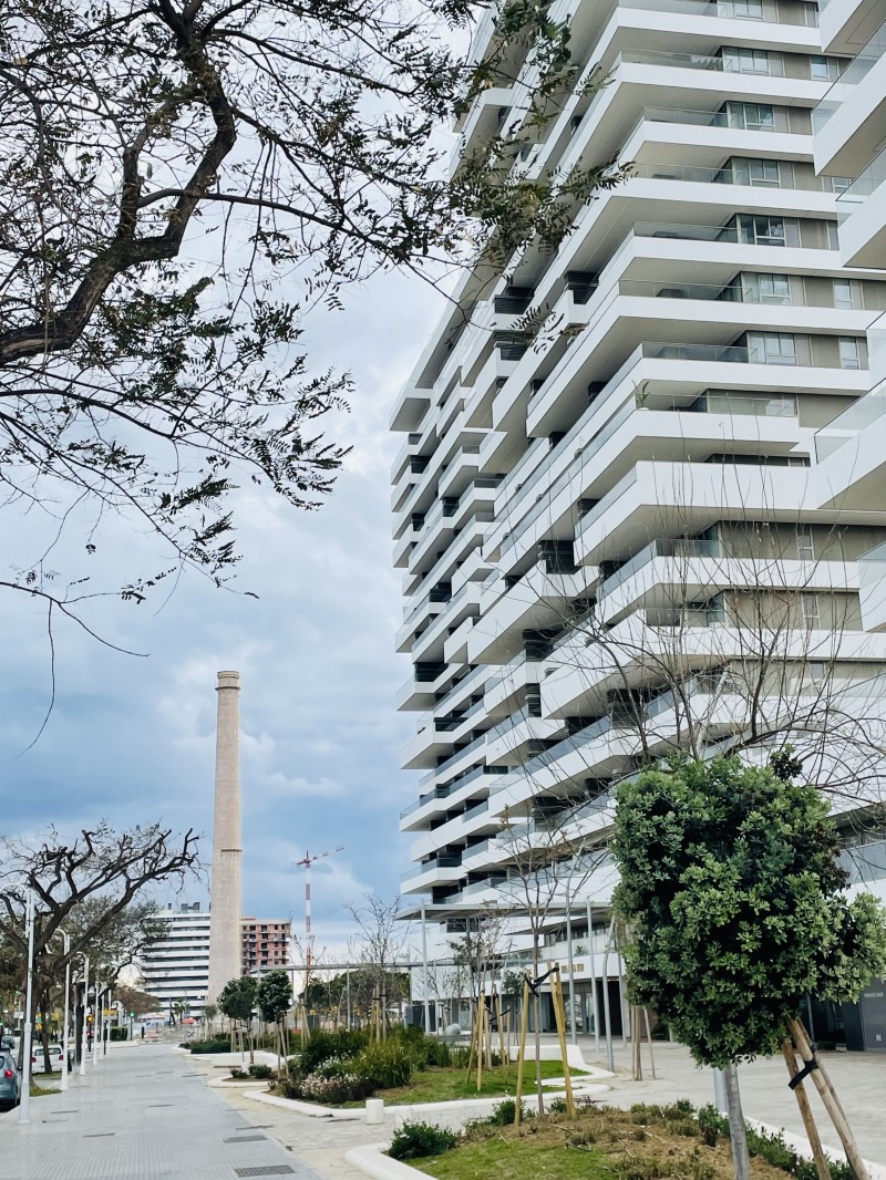 Las Torres, Generaciones distintas