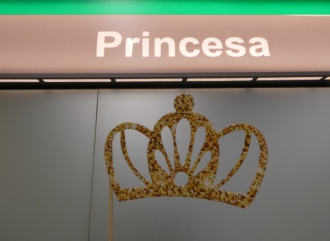 princesa en Metro