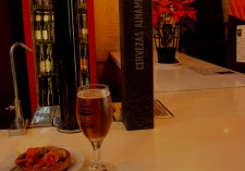 Tapa y cerveza